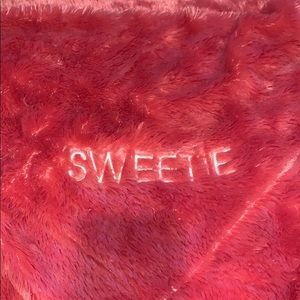 Large Minky Feel “Sweetie” Blanket/Throw EUC